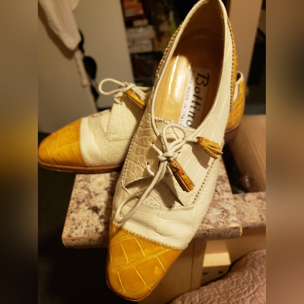 Women gata print shoes